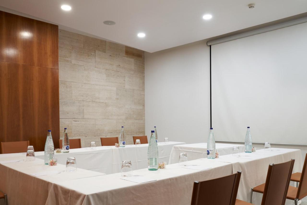 Catalonia Bristol Hotel San Andrés de la Barca Ngoại thất bức ảnh