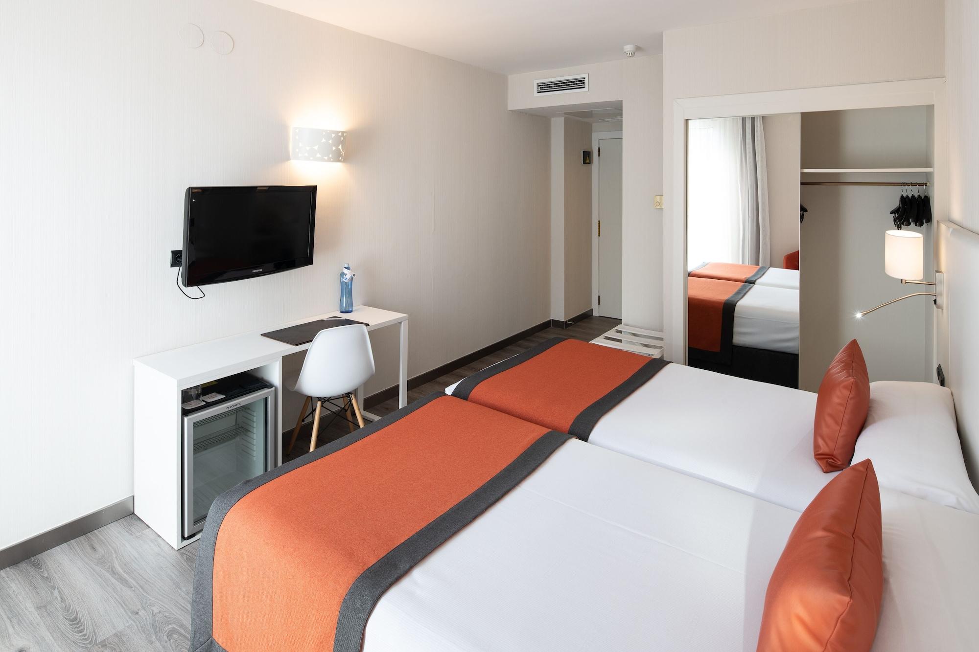 Catalonia Bristol Hotel San Andrés de la Barca Ngoại thất bức ảnh