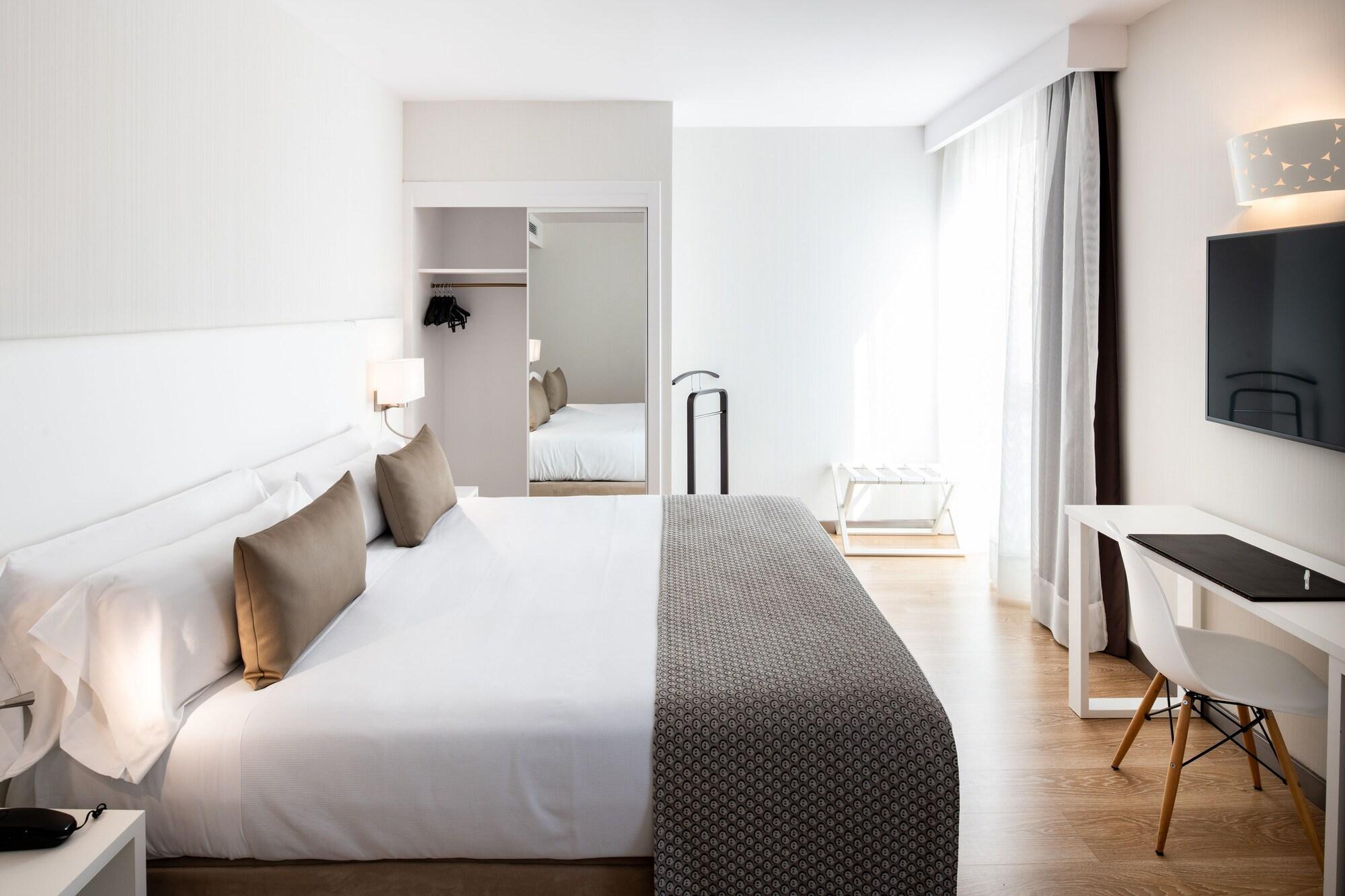 Catalonia Bristol Hotel San Andrés de la Barca Ngoại thất bức ảnh