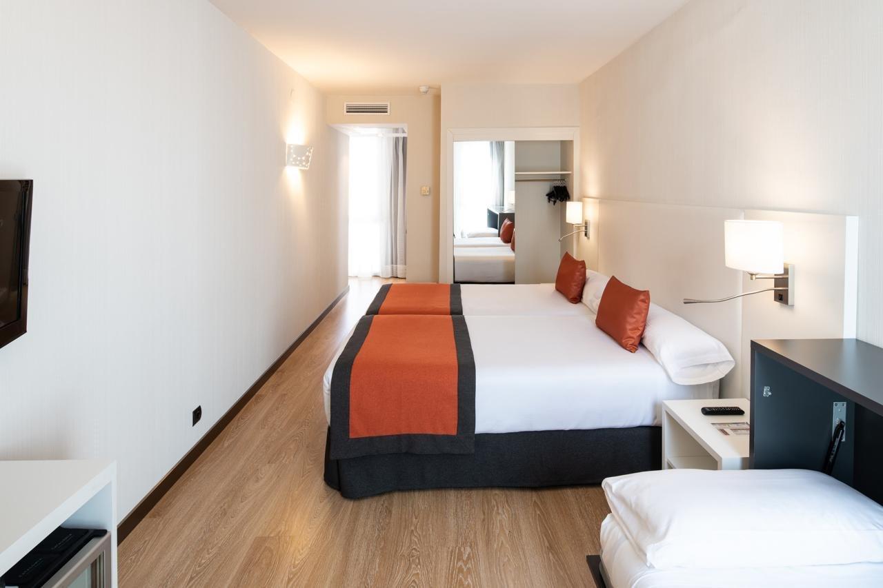 Catalonia Bristol Hotel San Andrés de la Barca Ngoại thất bức ảnh