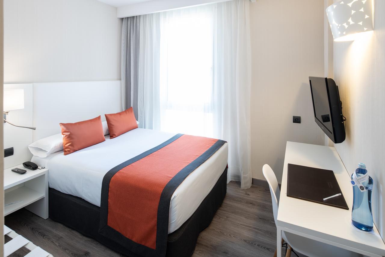 Catalonia Bristol Hotel San Andrés de la Barca Ngoại thất bức ảnh